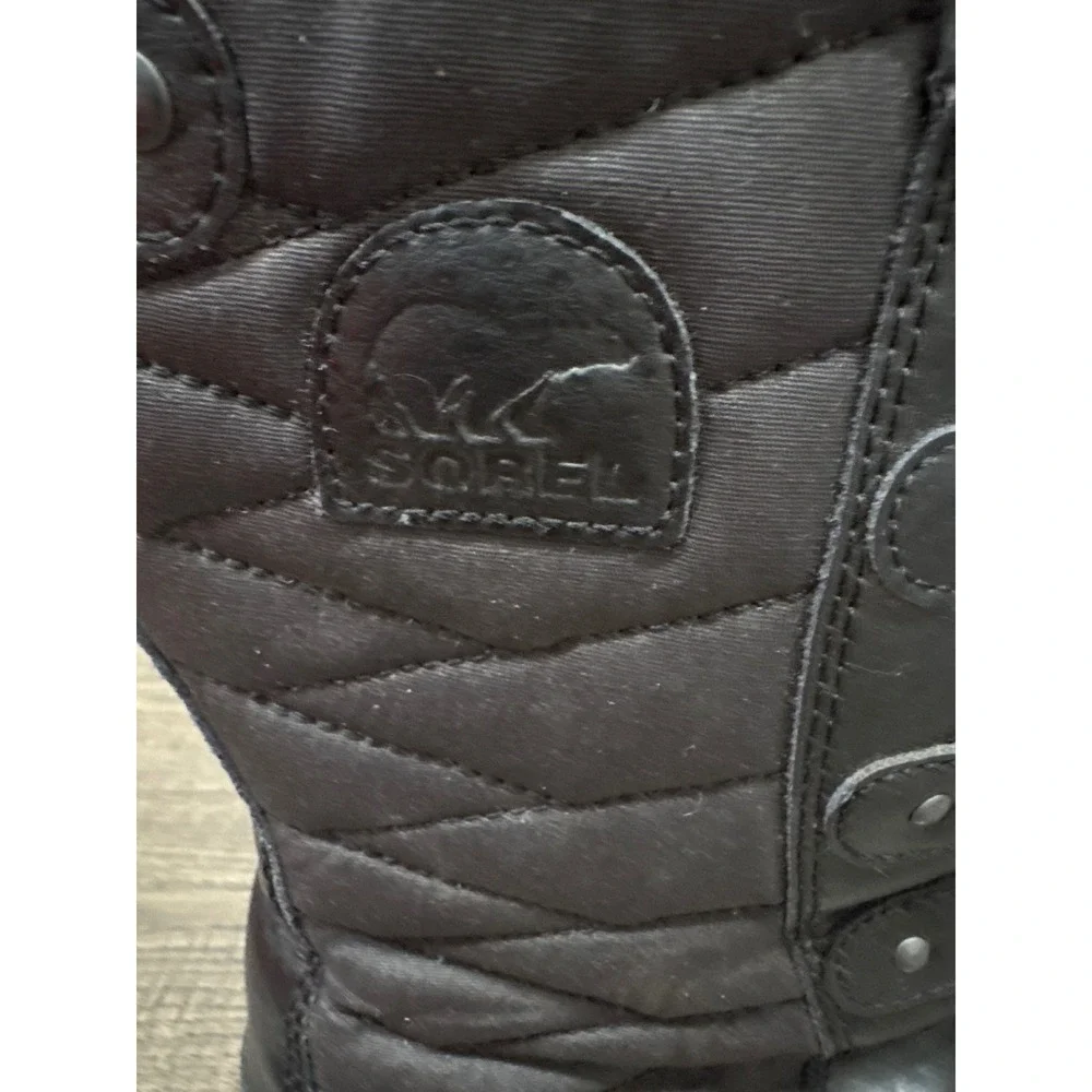 Sorel Tofino II Waterproof Winter Boots Black Faux Fur Trim Quilted Lace Up